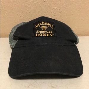 Jack Daniels Tennessee Honey Trucker Mesh Strapback Hat Cap Black Gray Adjustabl